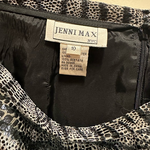 DONATED ❌Animal Print Mini Skirt, Jenni Maxx NYC, sz 10 - Picture 5 of 9